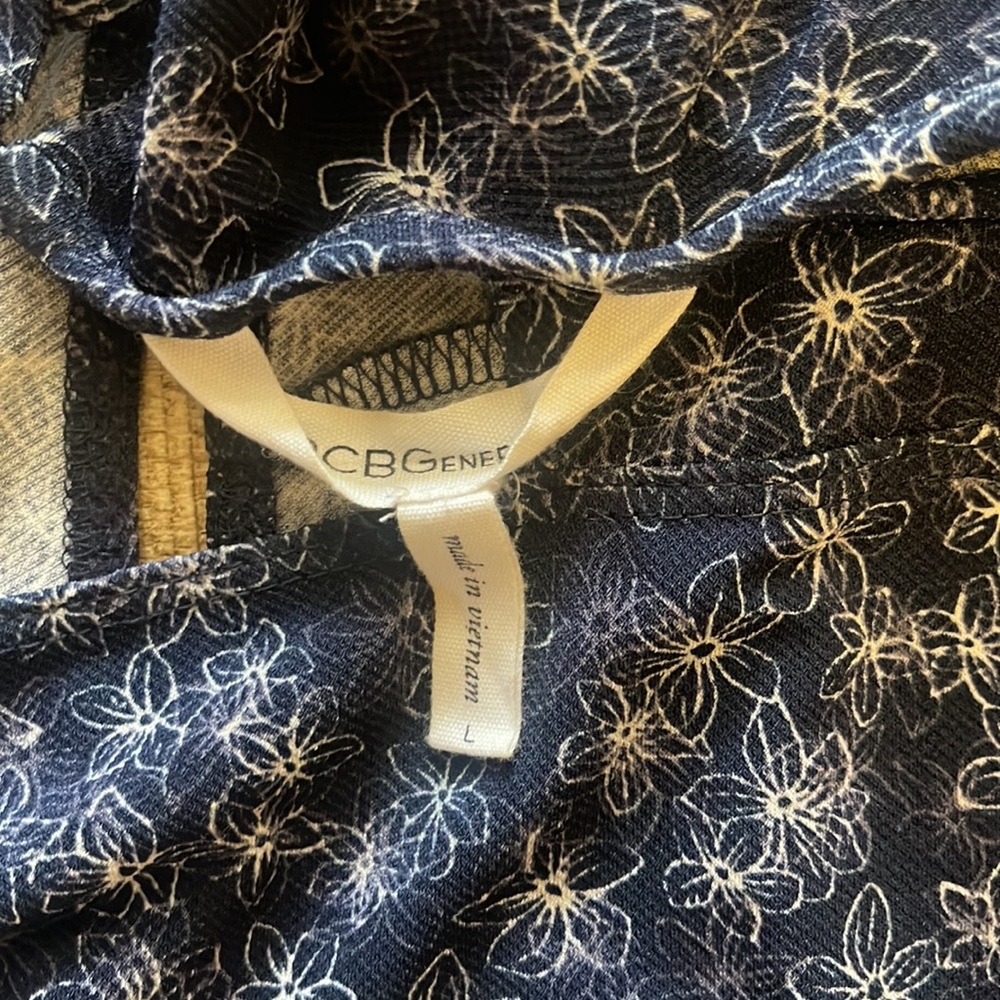 Bcbgeneration Romper Size Large - image 2